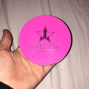 Jeffrey star highlighter